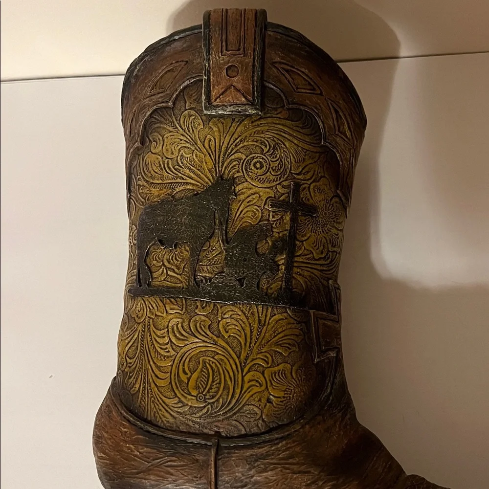 Rustic Brown and Tan Cowboy 🤠 Boot Figurine, Plant Holder, Vase NWOT